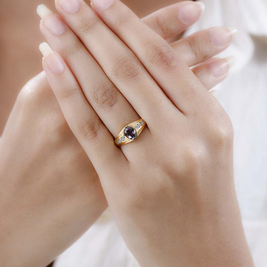 AA Natürlicher Tansanischer Lavendel-Spinell, Weißer Zirkon Ring, 925 Silber Gelbgold Vermeil (Größe 19.00) ca. 1.03 ct