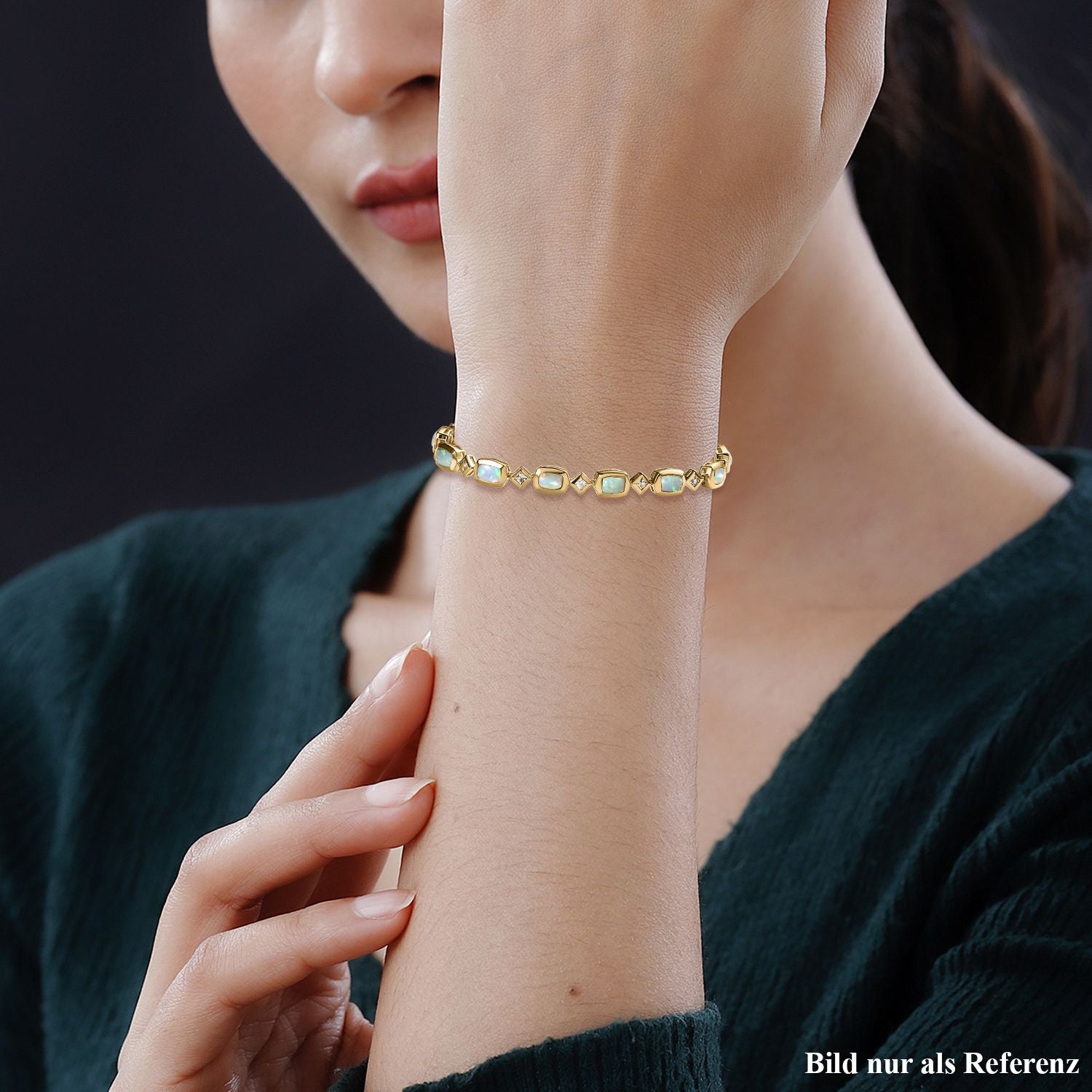 AA Natürlicher, äthiopischer Welo Opal, Weißer Topas Armband ca. 20 cm 925 Silber vergoldet ca. 5.79 ct