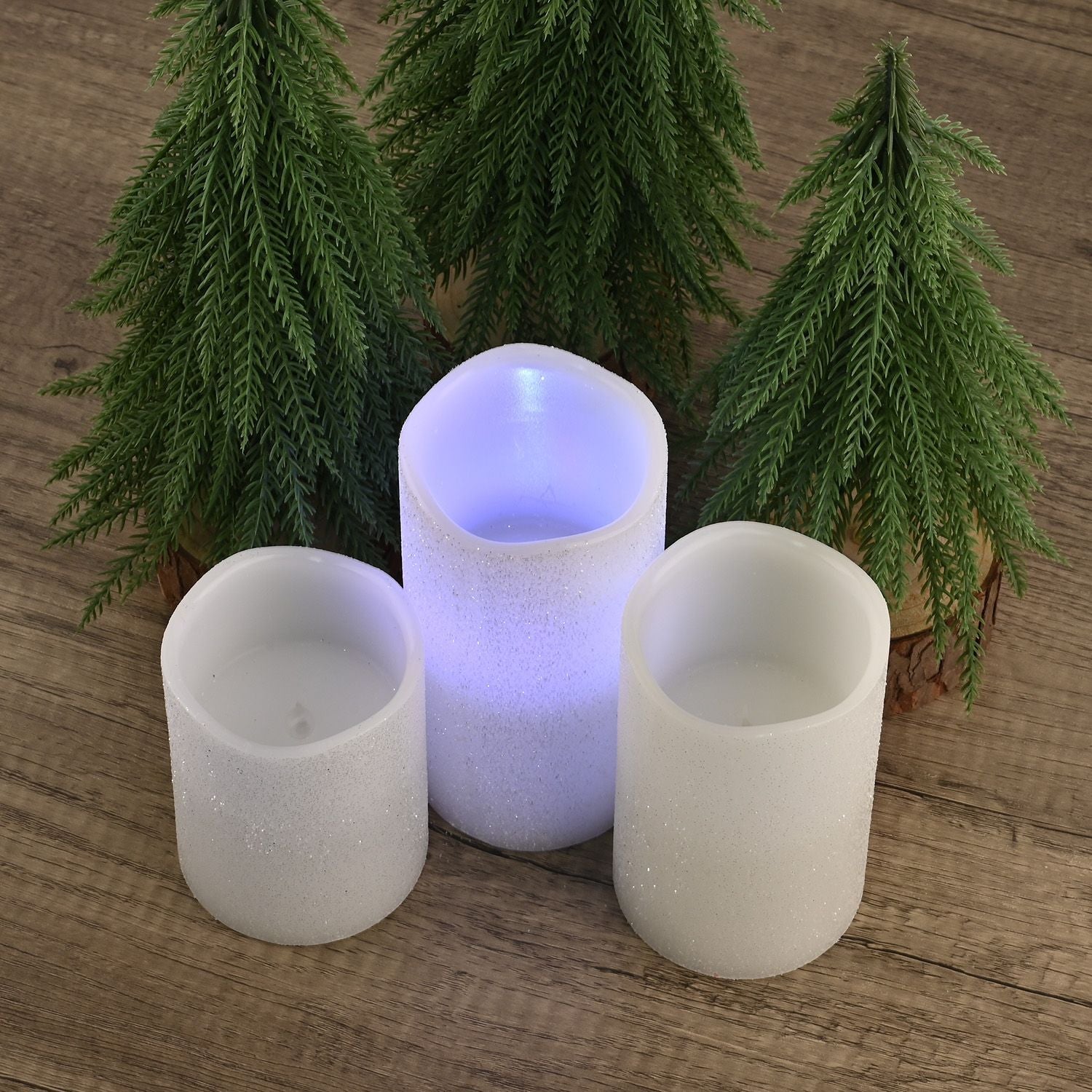 Echtwachs Kerzen mit Glitter und LED in 3er Set, Fernbedienung, Timer, Multi-Modis, 7,5 - 10 - 12,5 cm hoch, 550g