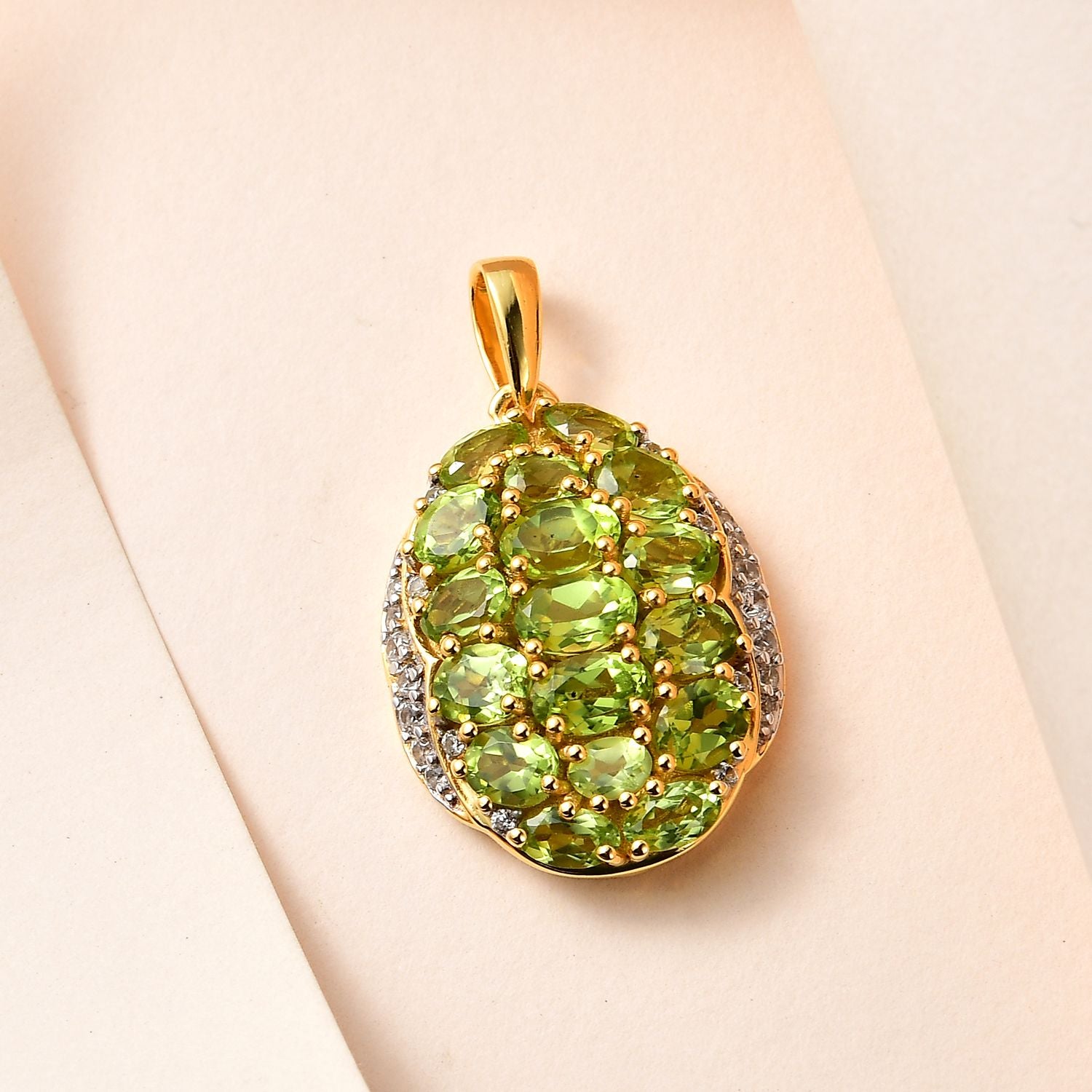 Natürlicher Peridot Anhänger, 925 Silber vergoldet ca. 6.97 ct