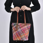 Chaos by Elsie - 100% Echtleder gewebter Tasche mit RFID schutz, 30x27x20 cm