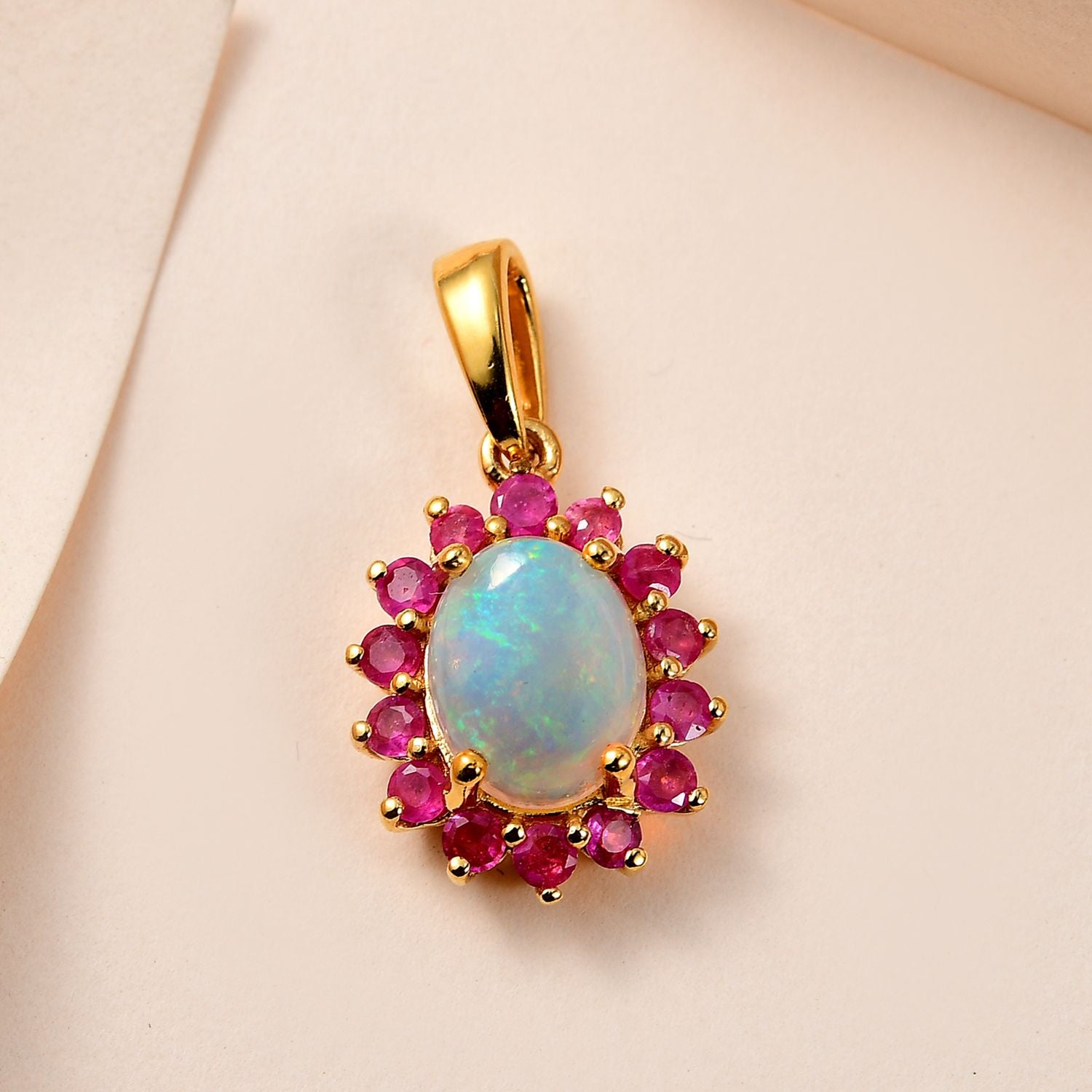 Natürlicher, äthiopischer Welo Opal, Afrikanischer Rubin (Fissure gefüllt) Anhänger 925 Silber vergoldet ca. 1.77 ct