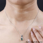Natürlicher grüner Apatit Anhänger, 925 Silber platiniert ca. 1.18 ct
