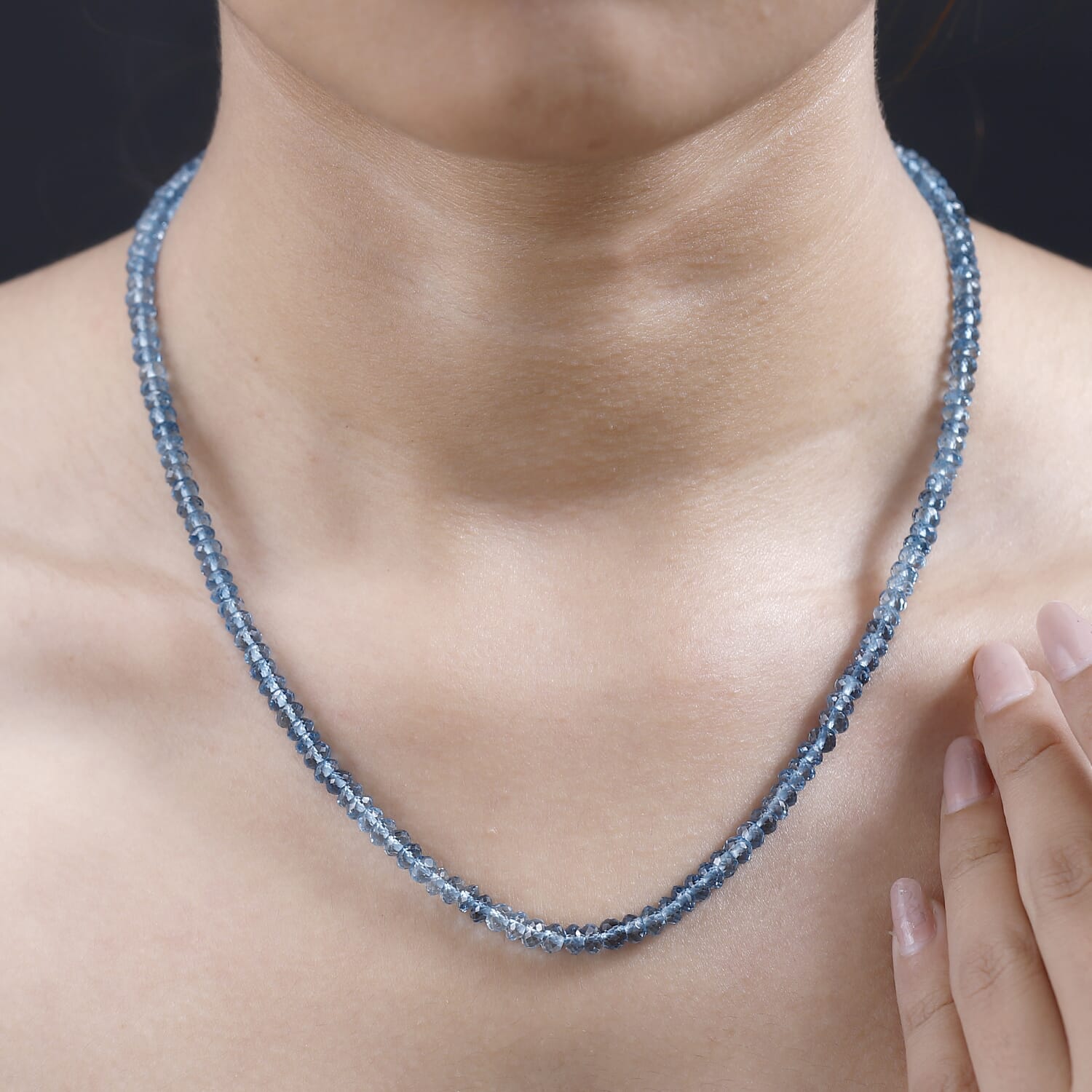 AAAA Santamaria Aquamarin Halskette ca. 45 cm 950 Platin ca. 68,09 ct.