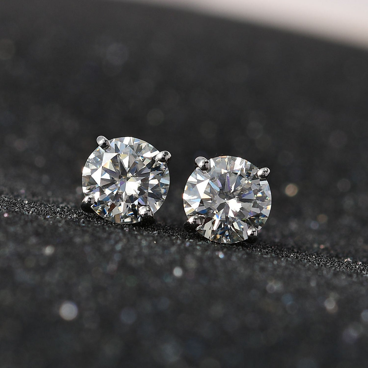 Moissanit Ohrringe, 925 Silber platiniert ca. 2.28 ct