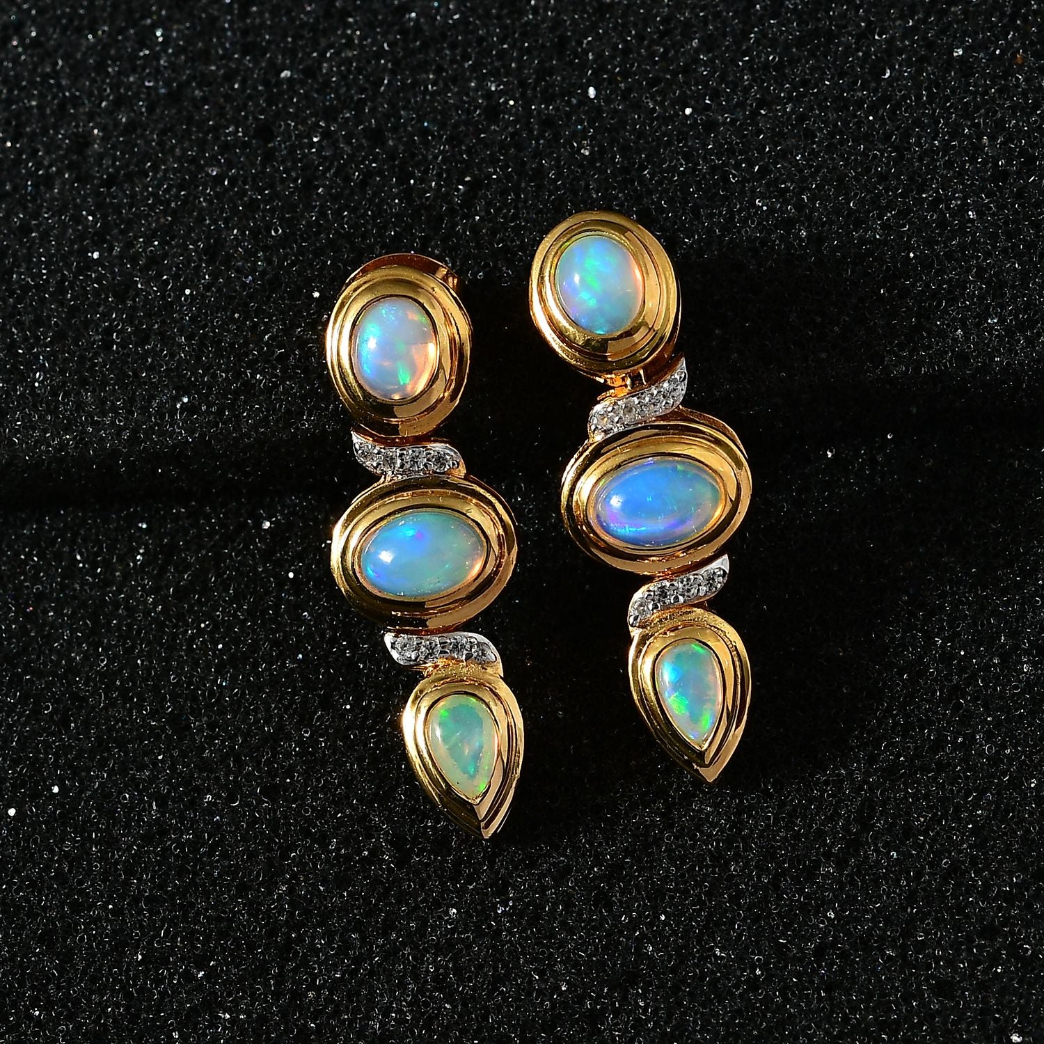 AA Natürlicher, äthiopischer Welo Opal Ohrringe 925 Silber Gelbgold Vermeil ca. 1,71 ct.