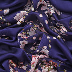 Blaurosa Blumen