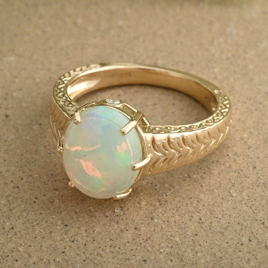 AAA Natürlicher, äthiopischer Welo Opal, Weißer Diamant AGI zertifiziert und geprüft Ring, 417 Gold (Größe 17.00) ca. 2.10 ct
