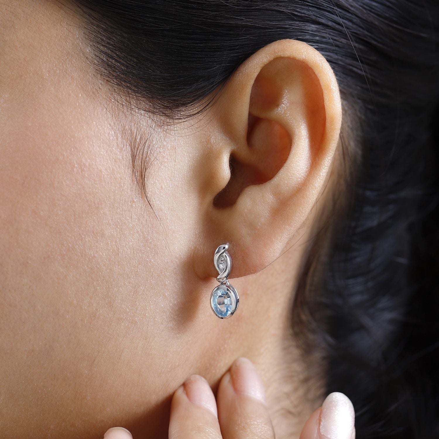 Himmelblauer Topas, Weißer Zirkon Ohrringe 925 Silber rhodiniert ca. 2,13 ct.