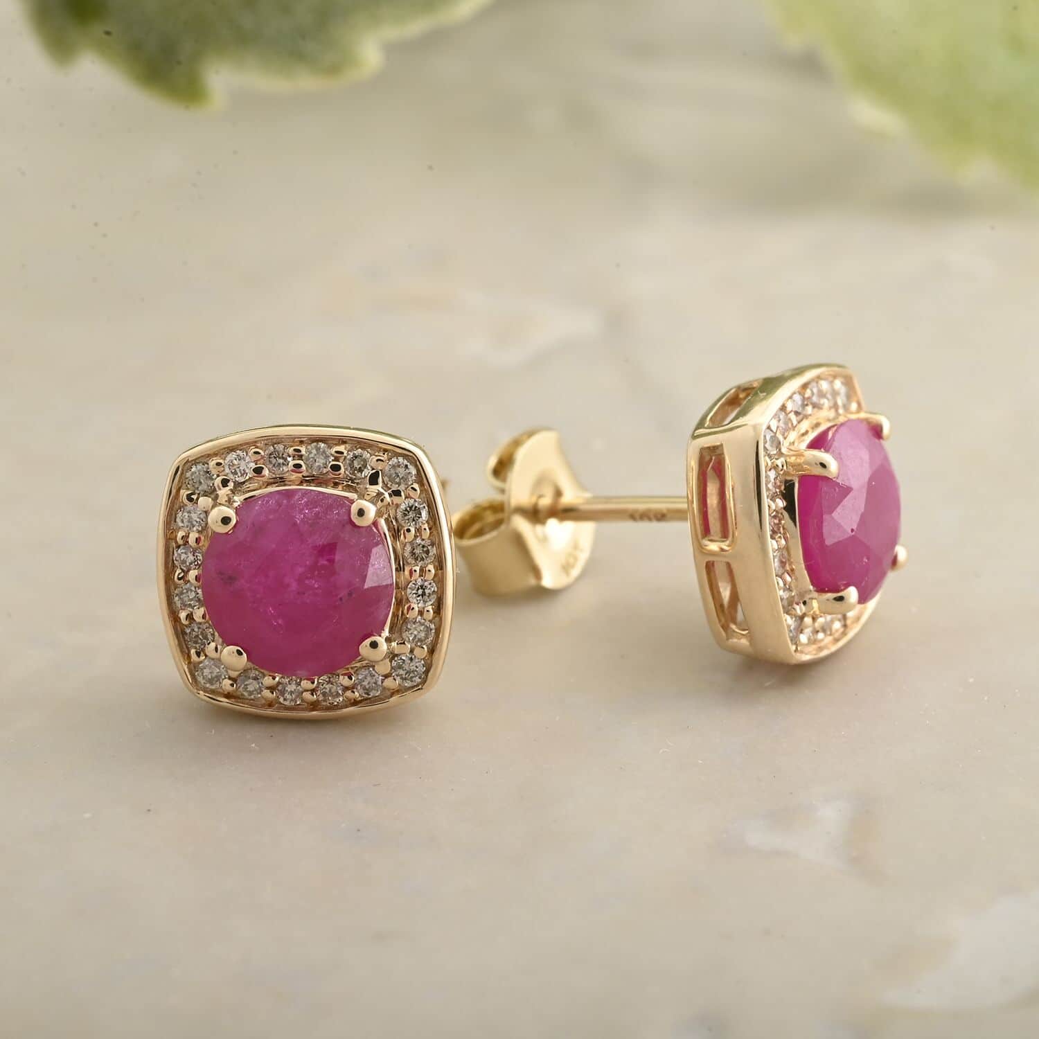 LUXORO zertifizierte und geprüfte AAA natürliche Mosambik Rubin und I2 Diamant Halo Ohrringe in 417 Gold - 2,15 ct.