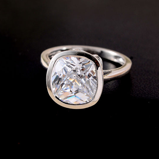 Feinster Zirkonia Ring 925 Silber platiniert ca. 8,08 ct