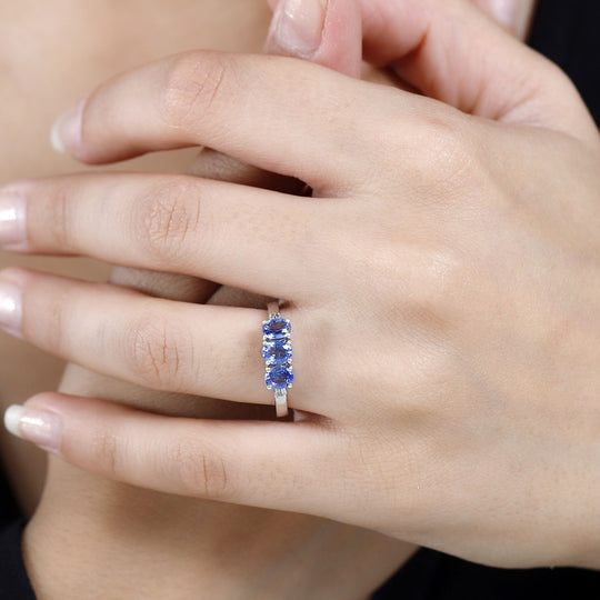 AA Blauer Ceylon-Saphir, Weißer Diamant Ring, 925 Silber rhodiniert (Größe 21.00) ca. 1.43 ct
