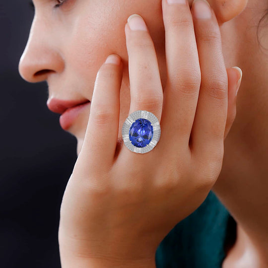 CHAIRMAN VAULT COLLECTION - AAAA Tansanit, Weißer Diamant AGI zertifiziert Ring, zertifiziert und geprüft, 950 Platin (Größe 17.00) ca. 27.15 ct