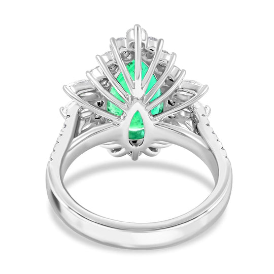 CHAIRMAN VAULT COLLECTION - AAAA Kagem Sambischer Smaragd, Weißer Diamant AGI zertifiziert Ring, zertifiziert und geprüft, 950 Platin (Größe 17.00) ca. 5.26 ct