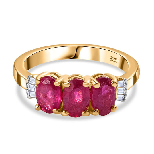 Afrikanischer Rubin (Fissure gefüllt), Weißer Diamant Ring, 925 Silber Gelbgold Vermeil (Größe 18.00), ca. 1.91 ct