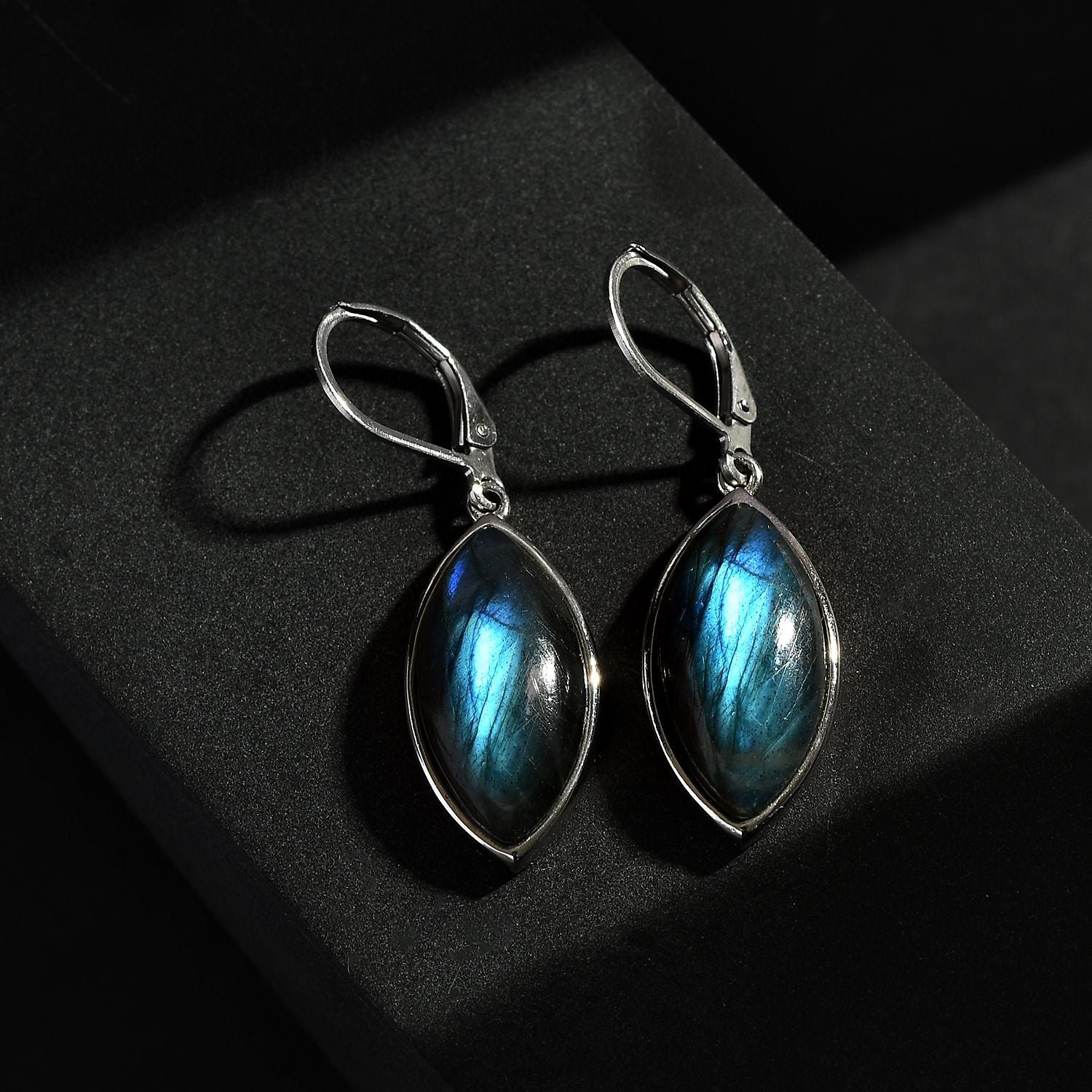 AAA Labradorit Ohrringe  Edelstahl ca. 18.25 ct