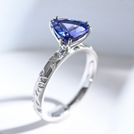 AAAA Tansanit, Weißer Diamant AGI zertifiziert Ring 950 Platin (Größe 20.00) ca. 2.30 ct