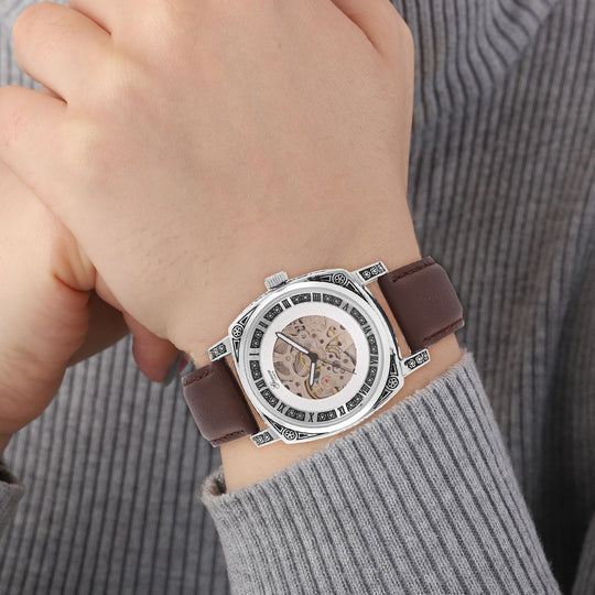Genoa Time V2 Automatik-Uhr mit Mechanischem Uhrwerk, Goldfarbener Gravur und Schwarzem Lederarmband