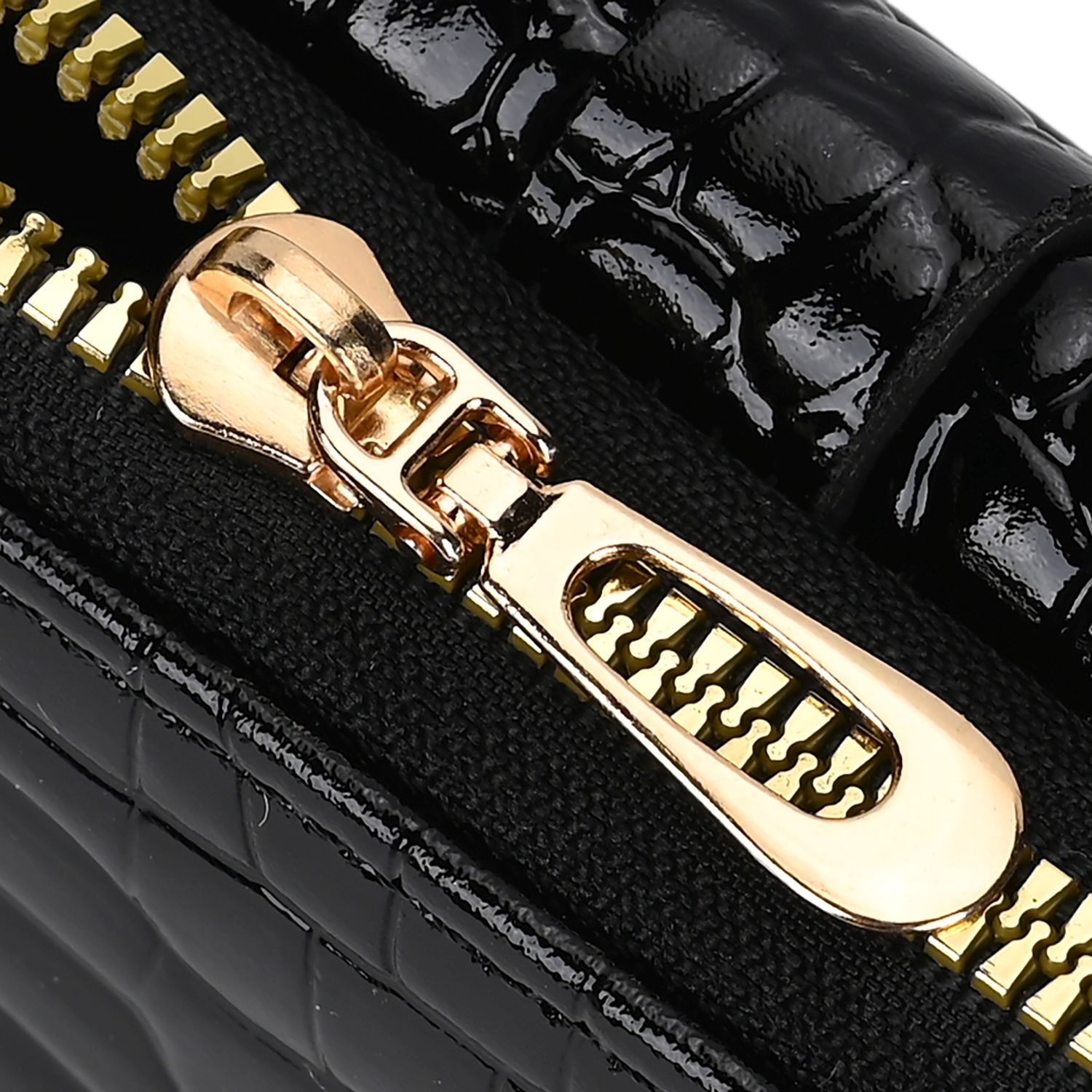 Schwarz
