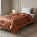Serenity Night: Premium-Kollektion Herbst-Winter-Steppdecke aus 100 % Bambus mit hochwertiger Kunstdaunenfüllung – 135 x 200 cm, Kupferfarben