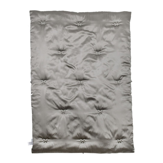 Serenity Night: Bettdecke aus 100 % luxuriöser Maulbeerseide mit hochwertiger Kunstdaunenfüllung, 1,7 kg, 135 x 200 cm, Silber