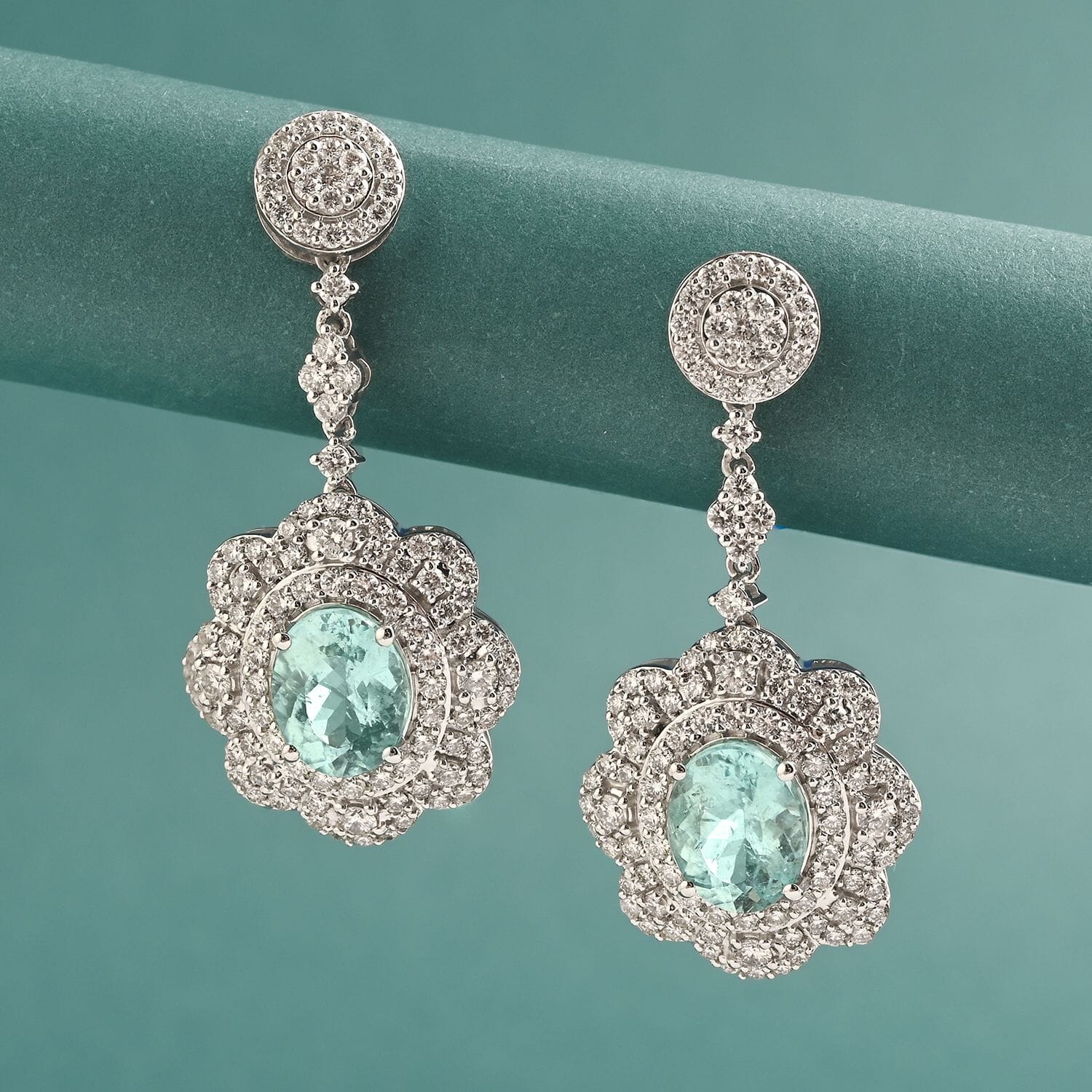 CHAIRMAN VAULT COLLECTION - AAAA Paraiba Turmalin, Weißer Diamant AGI zertifiziert Ohrringe,zertifiziert und geprüft, 950 Platin ca. 5.51 ct