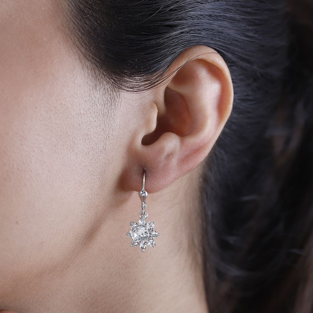 J Francis gefertigt mit SWAROVSKI Weißer Swarovski Kristall Ohrringe 925 Silber platiniert 2.61 ct