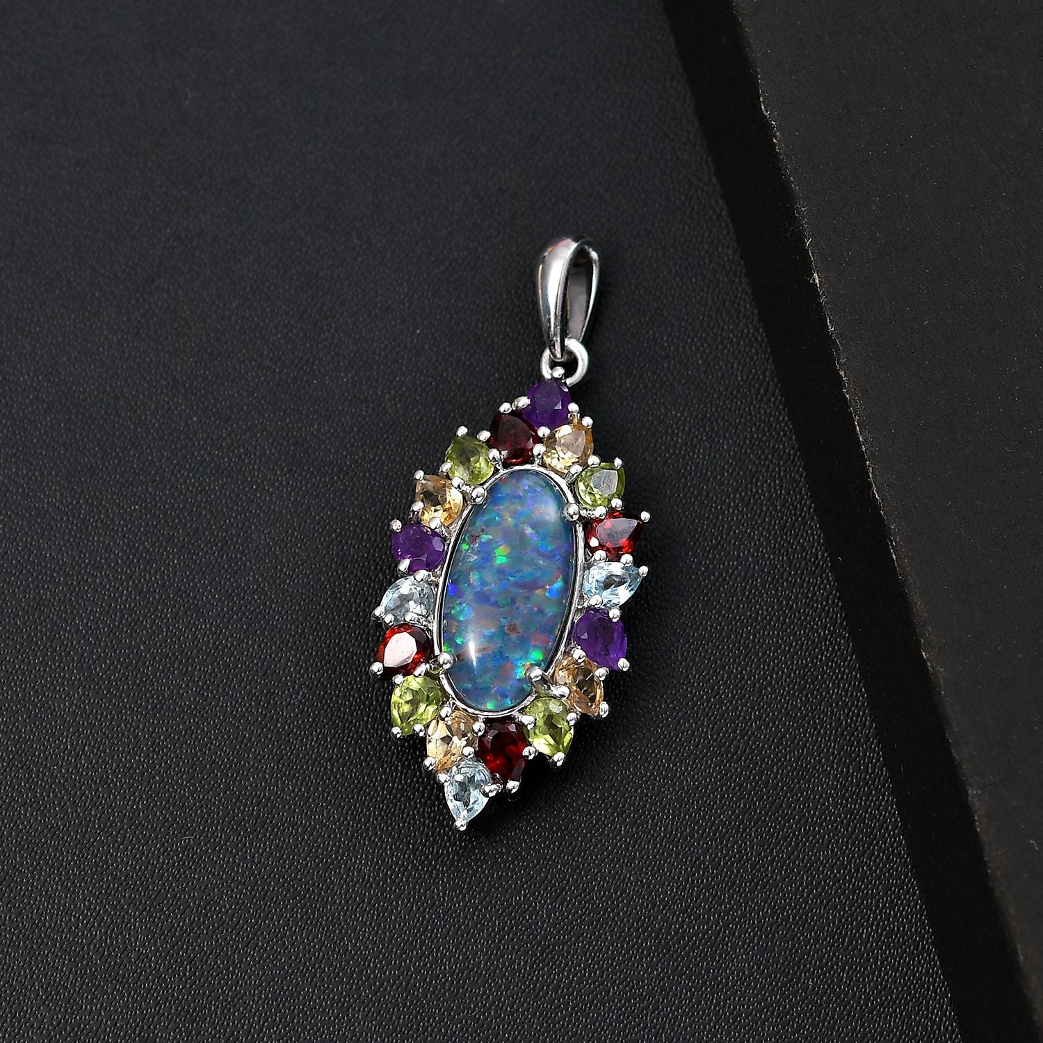 Boulder Opal Triplette, Mosambik Granat Anhänger 925 Silber rhodiniert ca. 6.72 ct