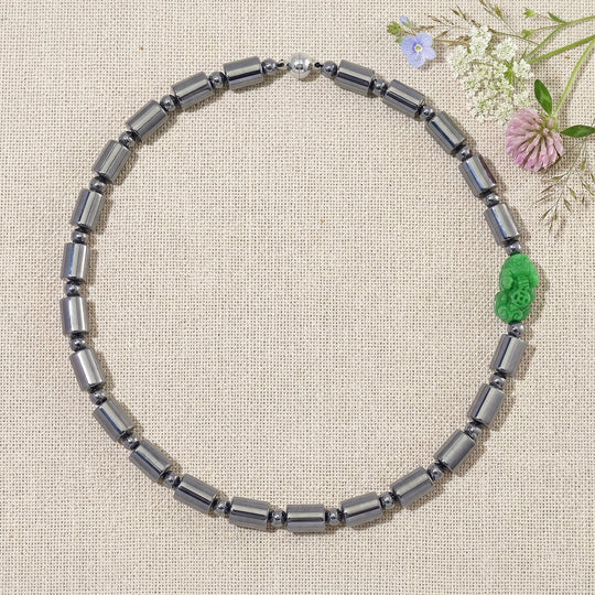 Grüne Jade, Terahertz Halskette ca. 50 cm 925 Silber rhodiniert ca. 340.00 ct