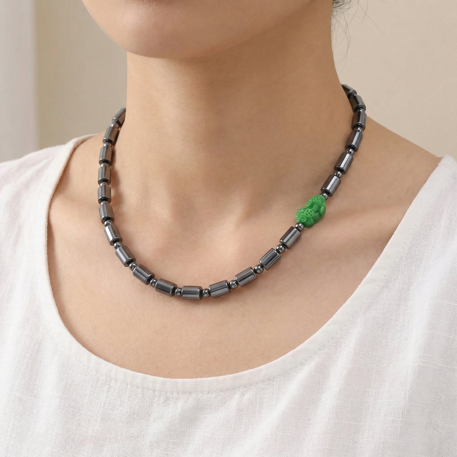 Grüne Jade, Terahertz Halskette ca. 50 cm 925 Silber rhodiniert ca. 340.00 ct
