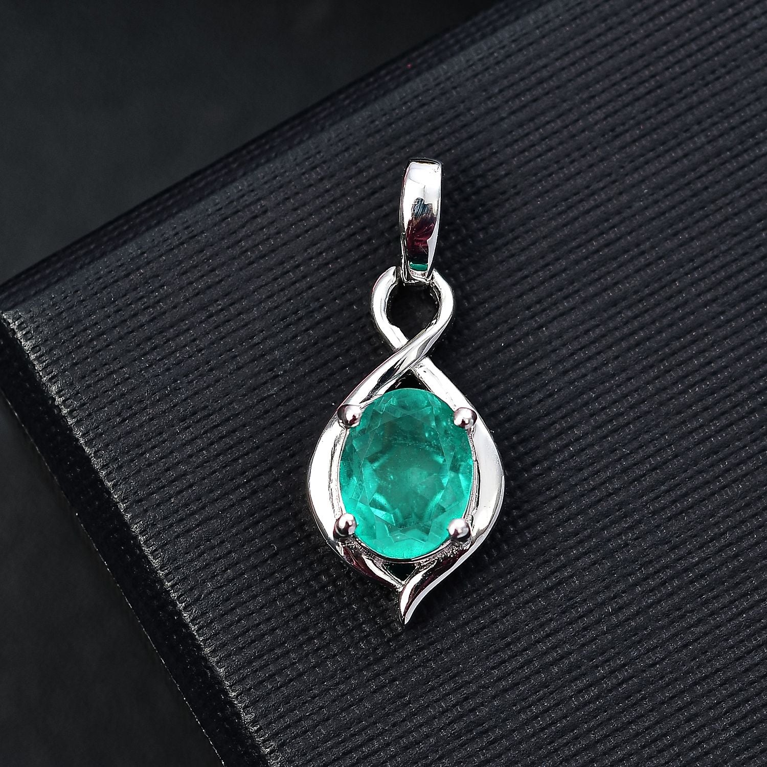 Smaragd-Quarz Triplette Anhänger 925 Silber platiniert ca. 2,03 ct.