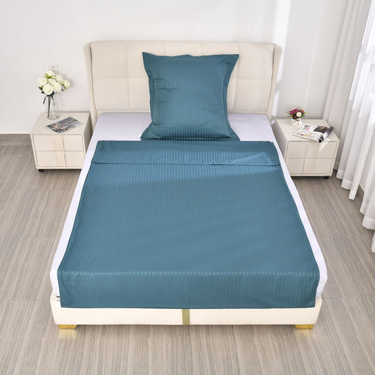 Bettwäsche-Set aus 80% Baumwolle mit Satin-Streifen, 135 x 200 cm und 80 x 80 cm, Lavendel