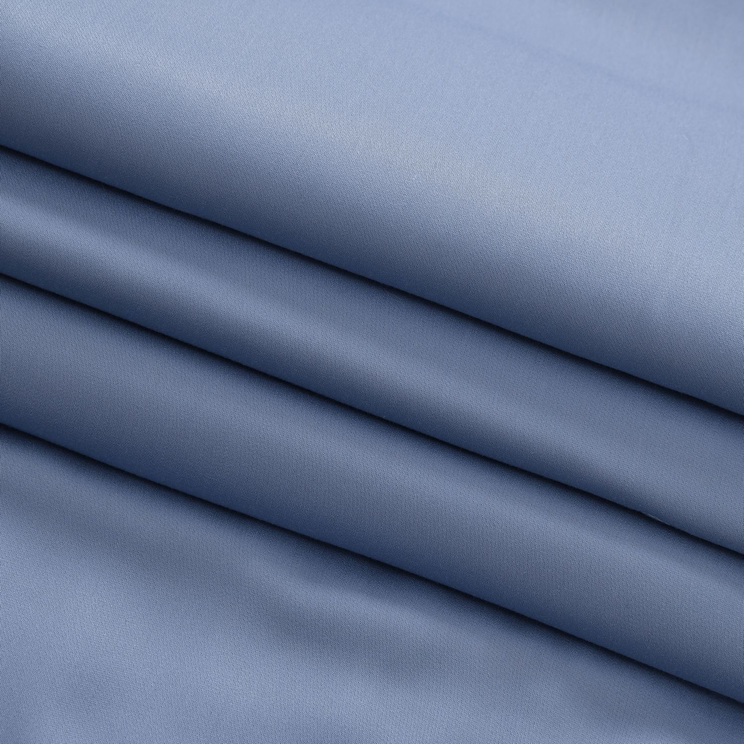Hellblau
