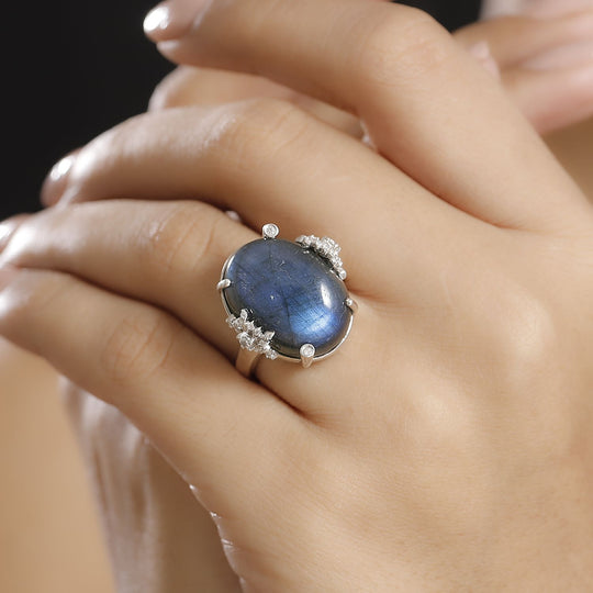 GP Kollektion - AAA Labradorit, Weißer Zirkon Ring 925 Silber rhodiniert (Größe 18.00) ca. 18.65 ct