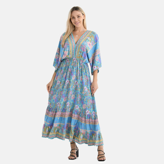 Maxikleid mit Platzdruck, Kimono-Ärmeln, elastischer Taille und Stufenrock, Rückenschleife, 100% Viskose, 38x135 cm (erweiterbar bis 62 cm), Rot gemustert, Rosa