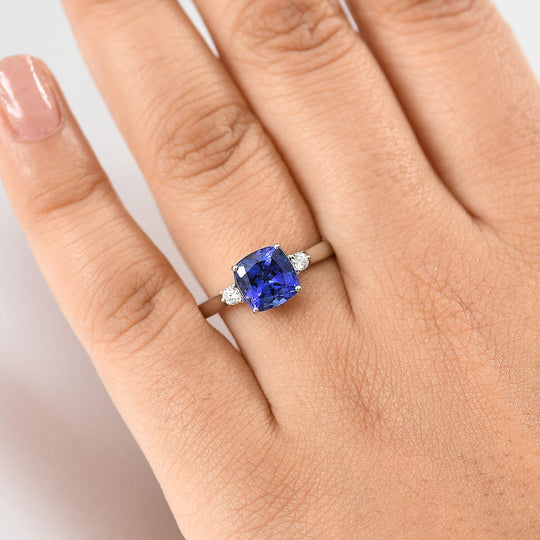 Rhapsody AAAA Tansanit, Weißer Diamant AGI zertifiziert Ring 950 Platin (Größe 19.00) ca. 2.69 ct