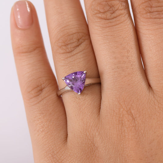 AAA Lab Grown Farbwechsel-Saphir AGI zertifiziert Ring 417 Gold (Größe 19.00) ca. 2.50 ct