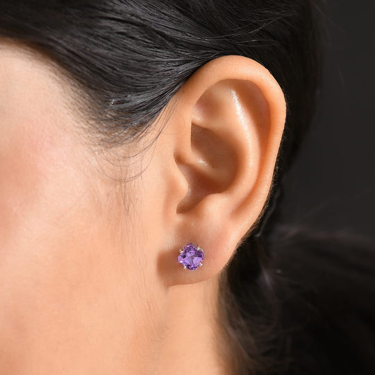 LUXURIANT zertifizierte und geprüfte AAA Labor lila Saphir Solitär Ohrringe in 417 Weißgold - 2,52 ct.