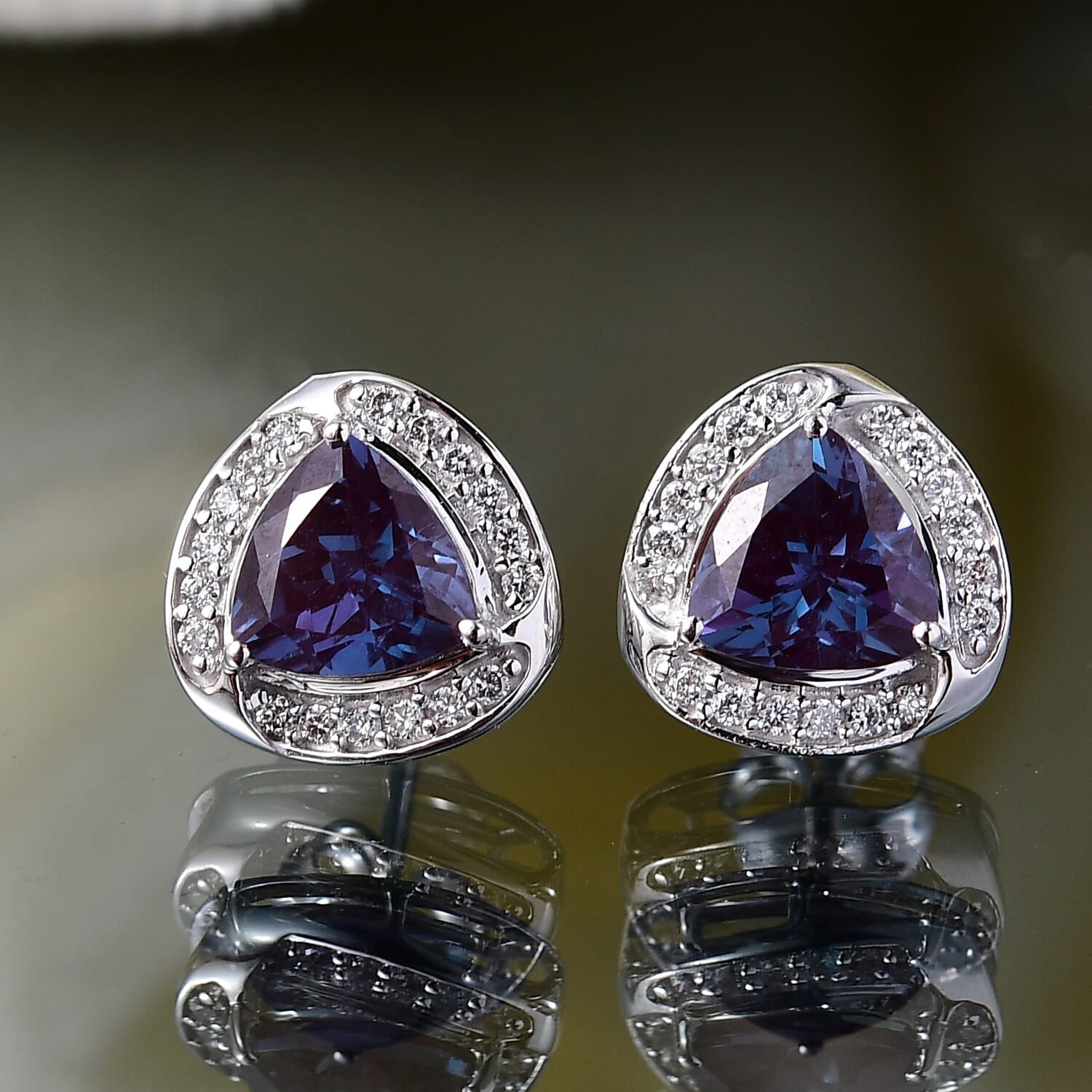 AAA Lab Grown Alexandrit, Lab Grown Diamant Ohrringe, AGI zertifiziert und geprüft, 417 Weiß Gold ca. 3.20 ct