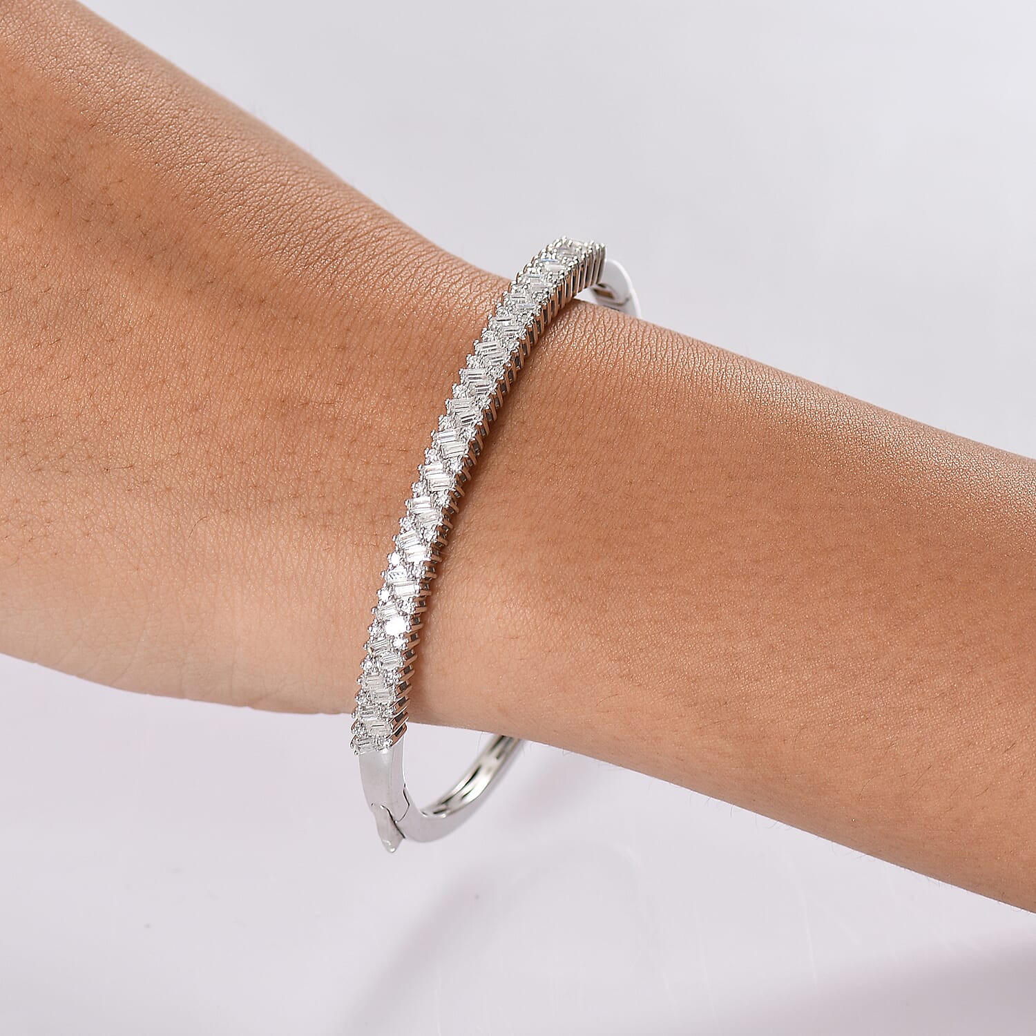 D'Joy Moissanit Armreif ca. 18.5 cm 925 Silber rhodiniert ca. 3.37 ct