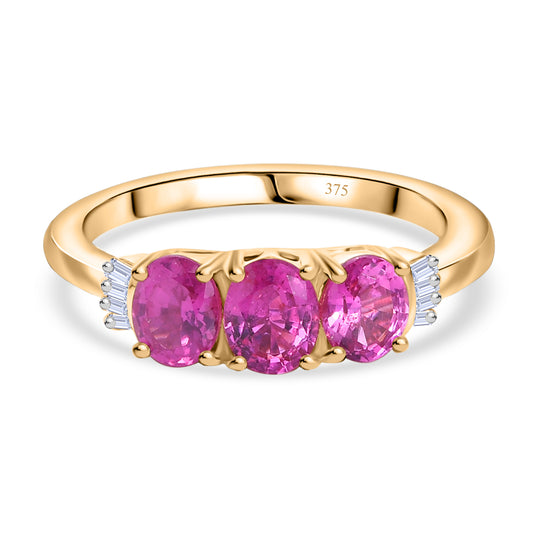 AAA Montepeuz Rubin, Weißer Diamant Ring 375 Gold (Größe 19.00) ca. 1.30 ct