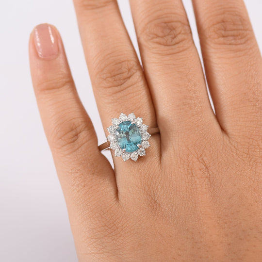 LUXURIANT DIAMOND - AAA Ratnakiri Blauer Zirkon, Lab Grown Diamant Ring, 585 Gold (Größe 19.00) ca. 5.27 ct