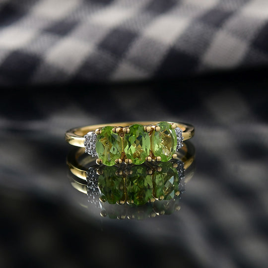 Natürlicher Peridot, Weißer Zirkon Ring 925 Silber vergoldet ca. 1.55 ct