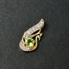 Peridot, Weißer Zirkon Anhänger 925 Silber vergoldet ca. 0.72 ct