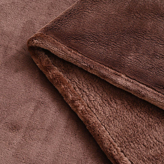 Luxuriöse Mikroflanell-Decke, 550 GSM, Superweich und Kuschelig, 150 x 200 cm, Schokobraun