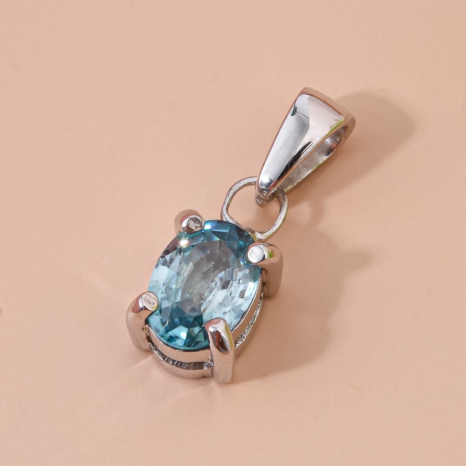 AA Blauer Zirkon Anhänger 925 Silber rhodiniert ca. 1,19 ct.