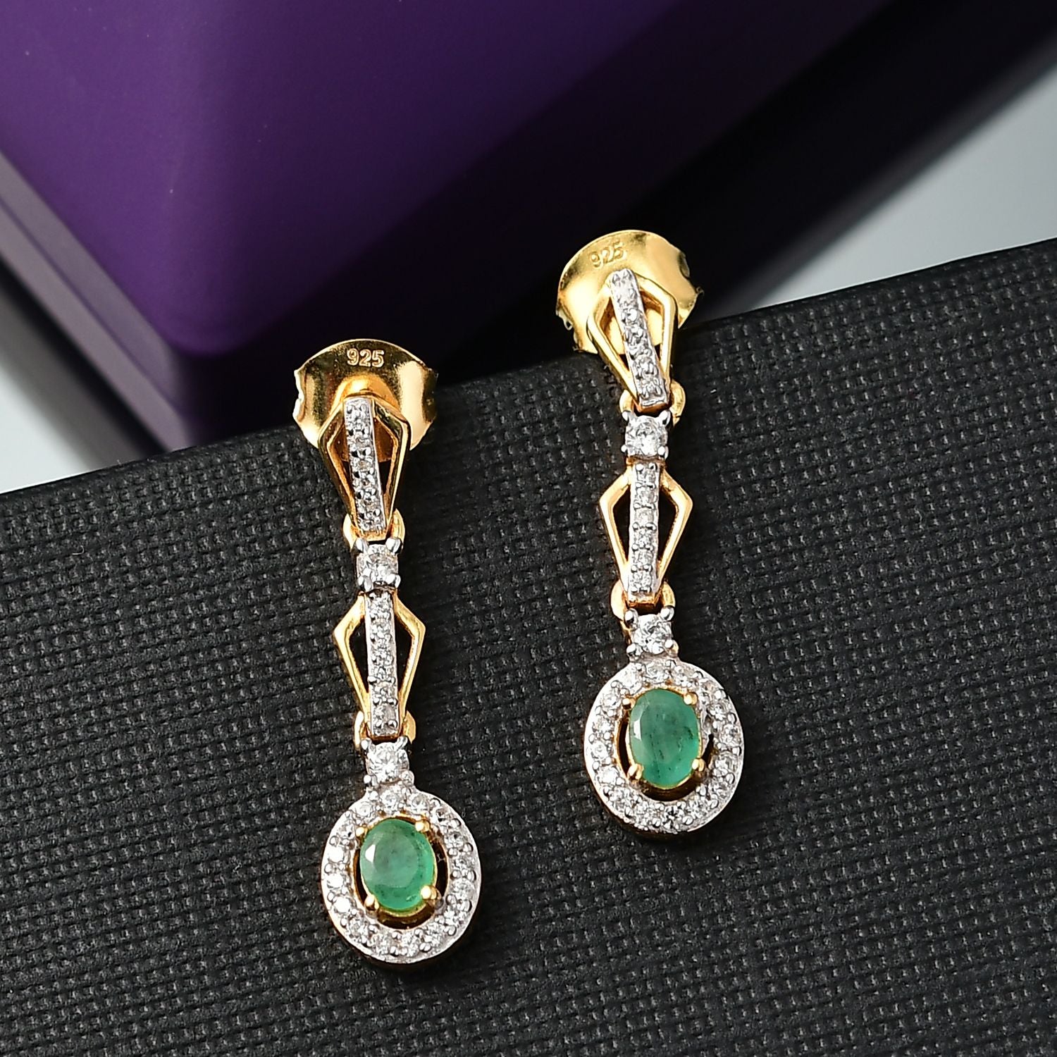 Regal Cascade - D joy Kagem Sambischer Smaragd, Weißer Zirkon Ohrringe 925 Silber 750 Gelb Vergoldet ca. 0.90 ct