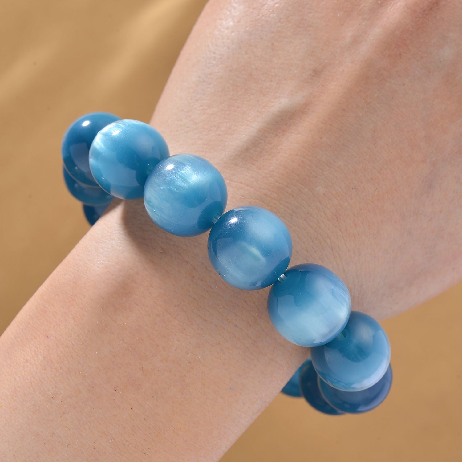 Hellblau