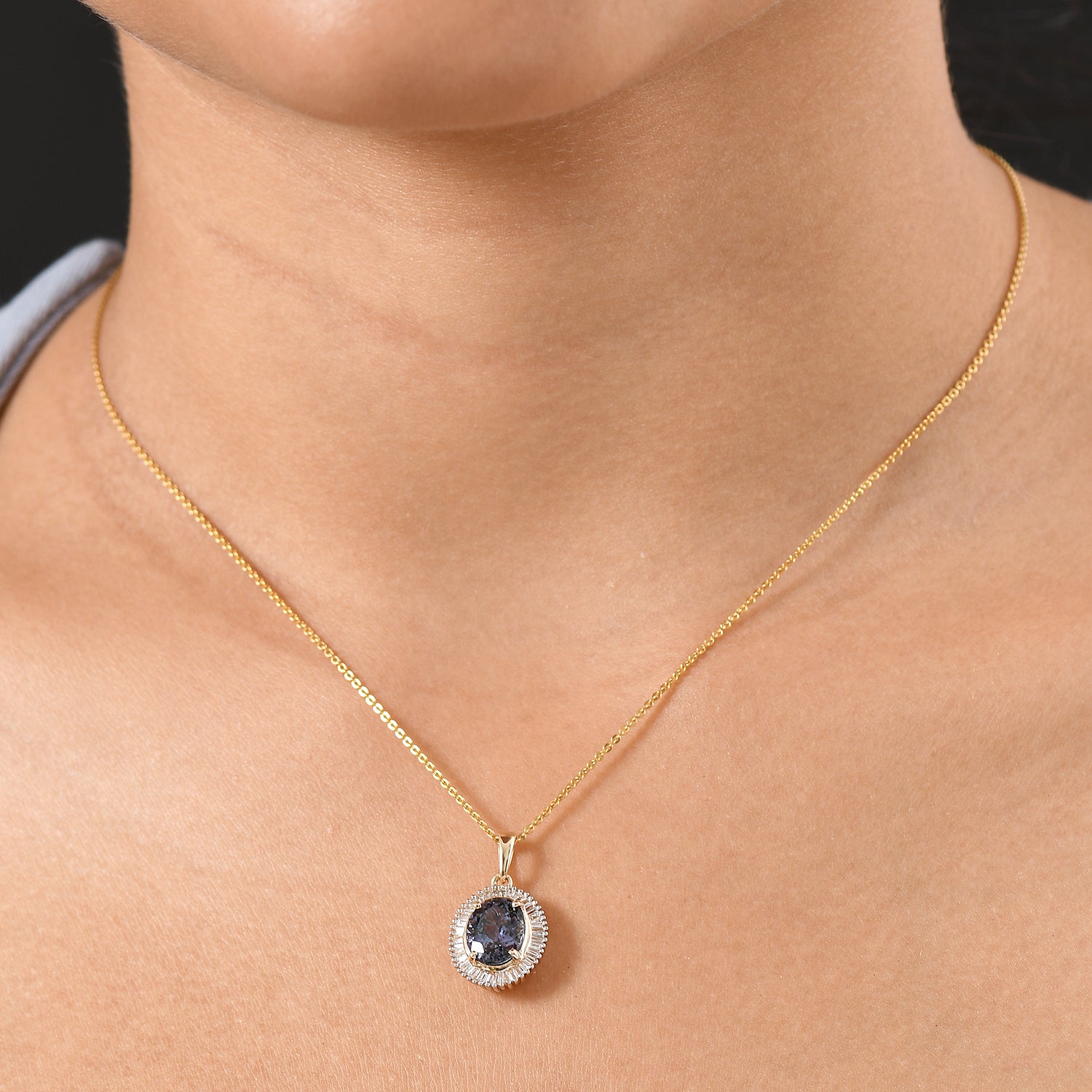 AAA Pfau Tansanit, Weißer Diamant Anhänger 585 Gold (6-7  Werktage Lieferzeit) ca. 3.48 ct