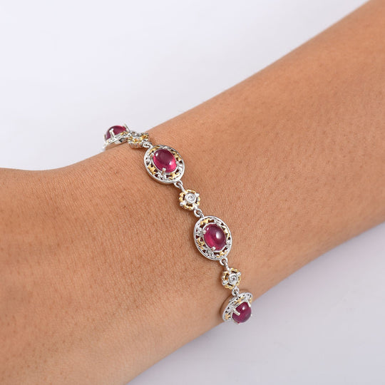Königlicher Glamour- AAA Afrikanischer Rubin (Fissure gefüllt), Weißer Zirkon Armband ca. 19 cm 925 Silber rhodiniert ca. 12.37 ct